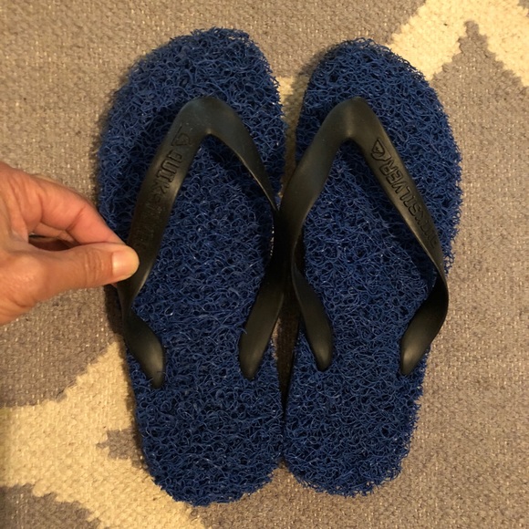 quiksilver massage flip flops